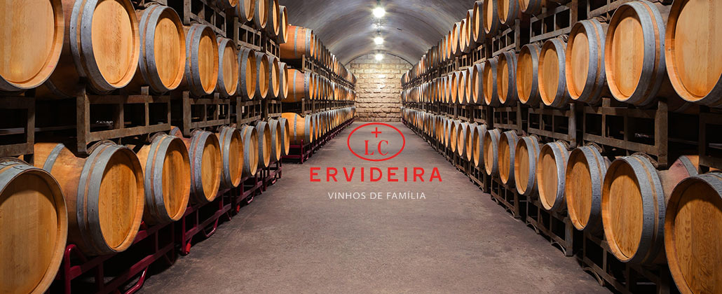 Imagem das caves da Adega Ervideira.